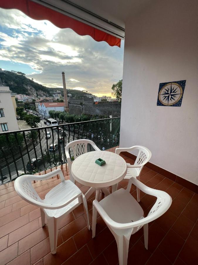 Sorrento Home E Flat Park And Pool Exteriör bild