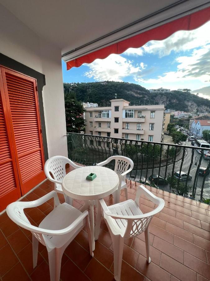 Sorrento Home E Flat Park And Pool Exteriör bild